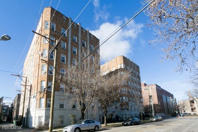 Primary Photo - 6748 N Ashland Ave