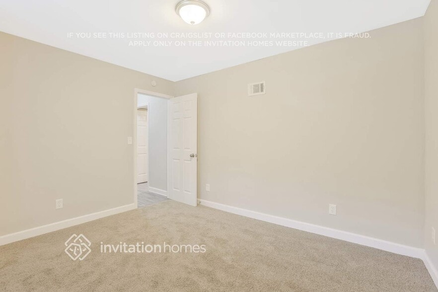 Building Photo - 6056 Dana Dr NW