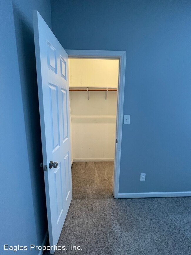 Building Photo - 3 br, 2 bath House - 406 South John Street