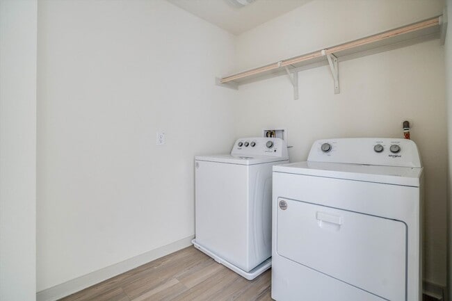 Building Photo - 428 Millbrook Blvd