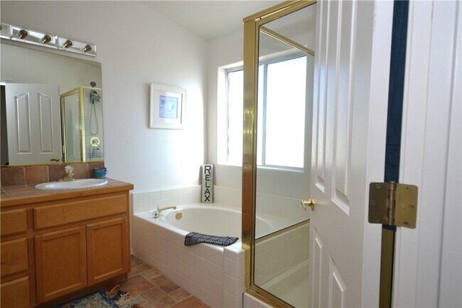 Building Photo - 3744 Rawhide Dr