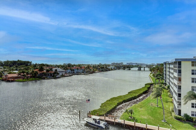 Building Photo - 1 Harbourside Dr