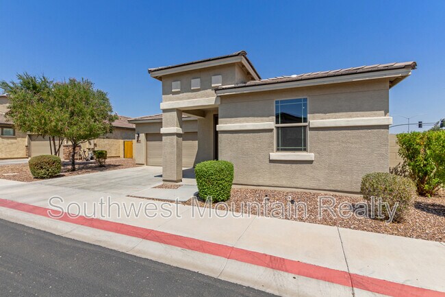 Building Photo - 2753 S 85th Way