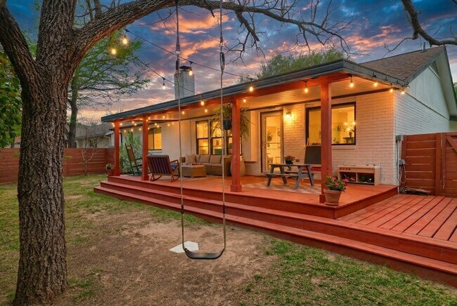 Building Photo - 6701 Lancret Hill Dr