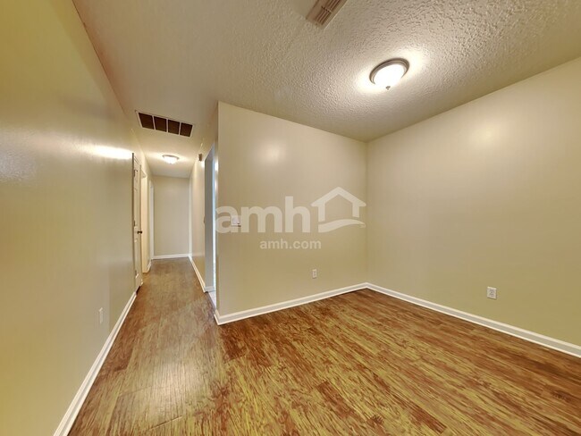 Building Photo - 392 Brierstone Ct