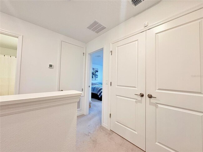 Building Photo - 5020 Revolutionary Wy