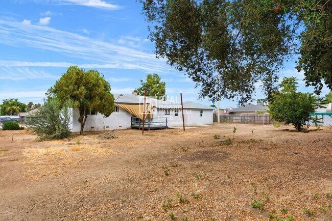 Building Photo - 17771 Brightman Ave