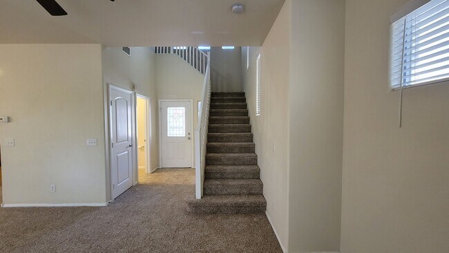 Building Photo - Spacious home in Southern Highlands