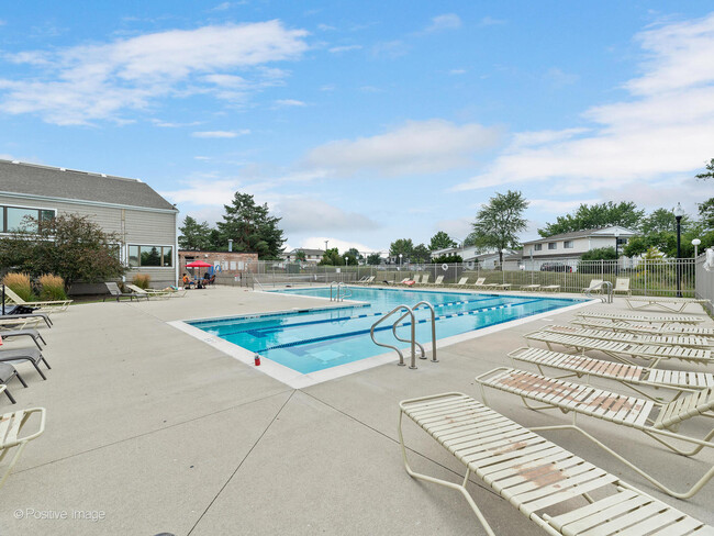 Building Photo - 721 Sunfish-
