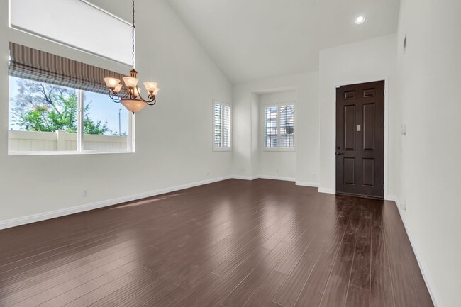 Building Photo - 6826 E Horizon Dr