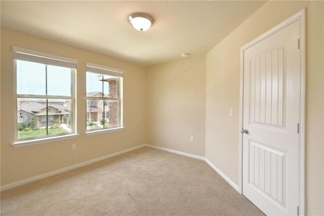 Building Photo - 1424 Brooks Way