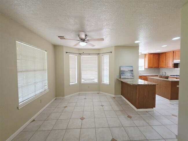 Building Photo - 10306 Jockey Club Dr