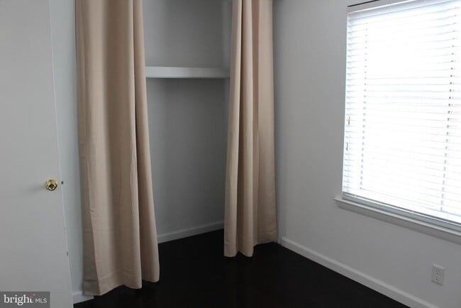 Building Photo - 2614C Auburn Ct