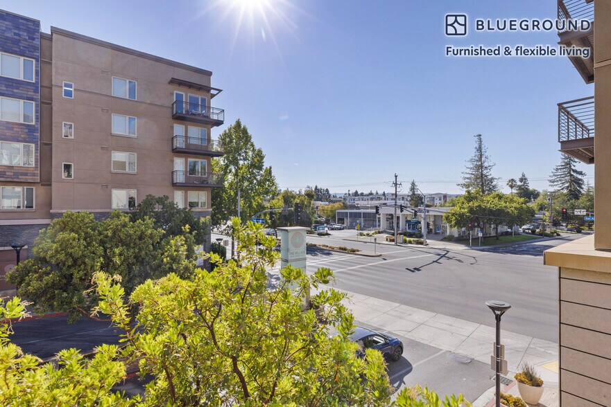 Building Photo - 545 San Antonio Rd