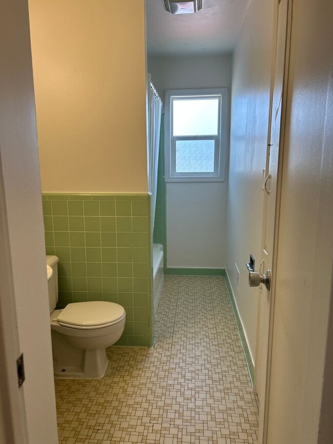 Building Photo - 3 Bedroom Apartment in Cheney
