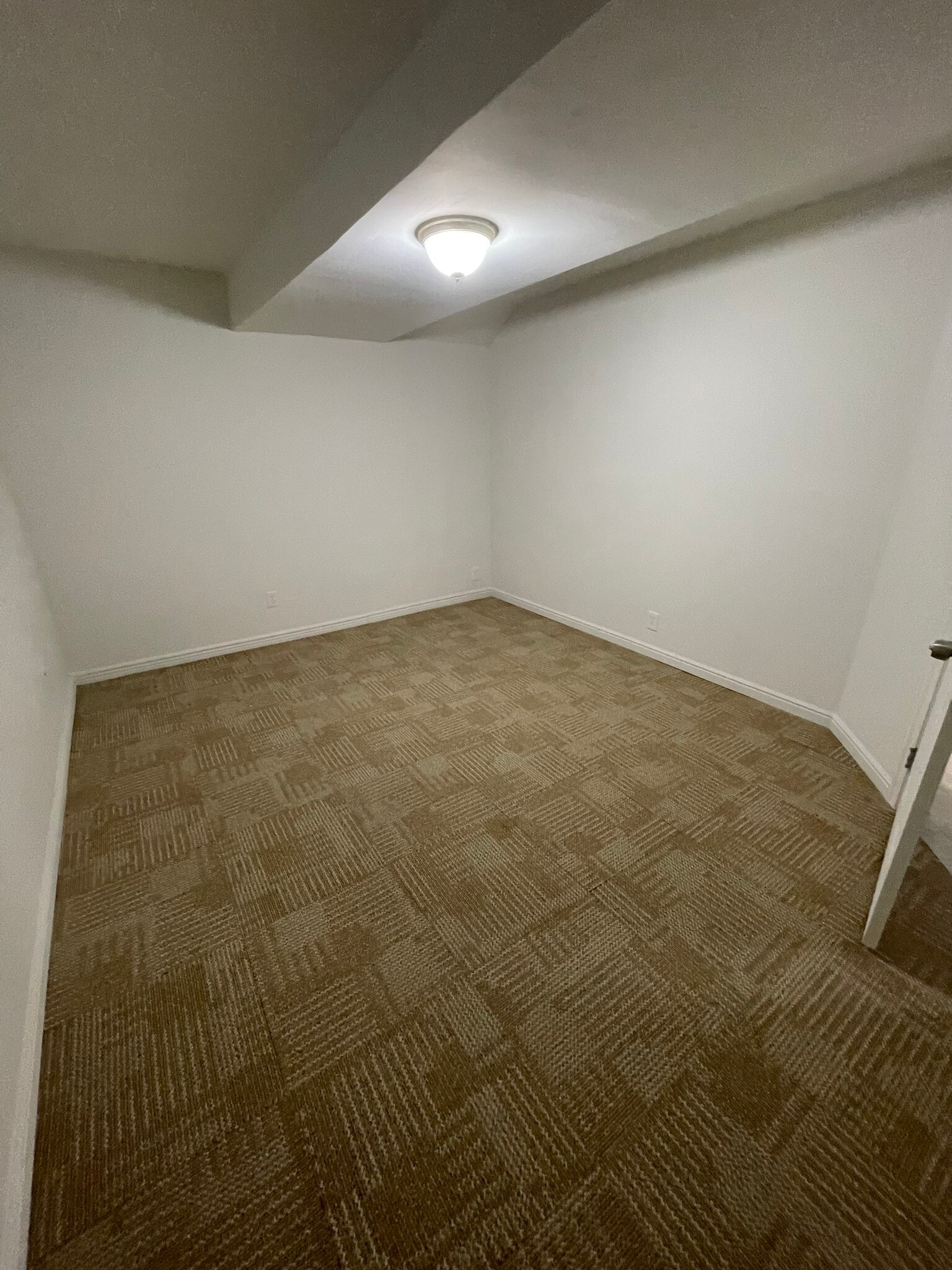 Building Photo - 473 S 380 W