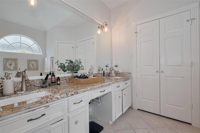 Building Photo - 14227 Championship Ln