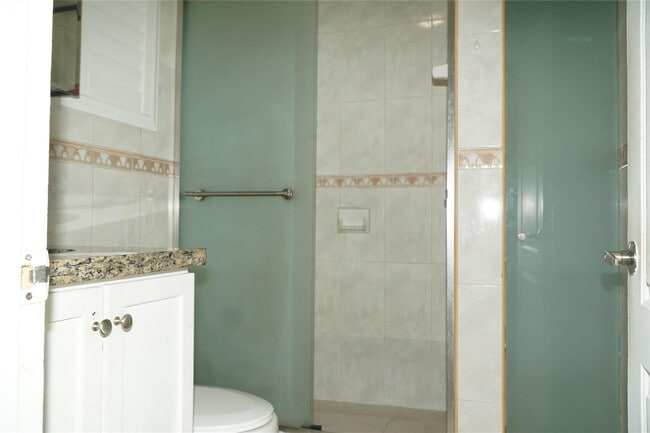 Building Photo - 3435 SW 104th Ct