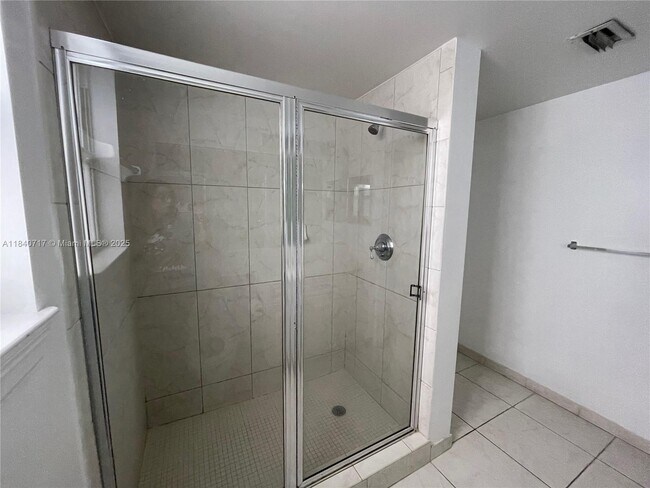 Building Photo - 6851 SW 44th St