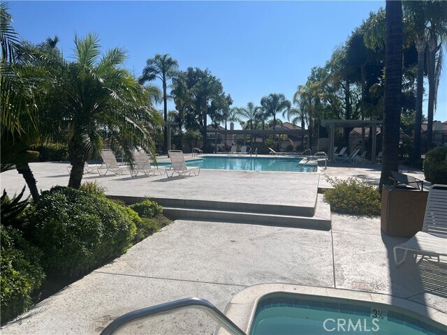 Building Photo - 2248 Tulip Ave