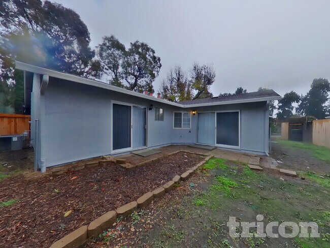 Building Photo - 516 Asbury Ln