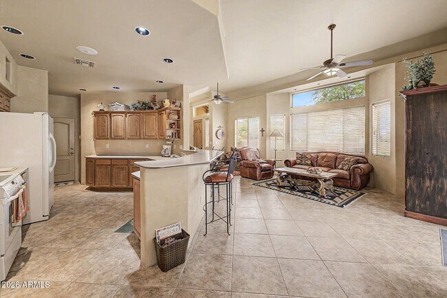 Building Photo - 6540 E Redmont Dr