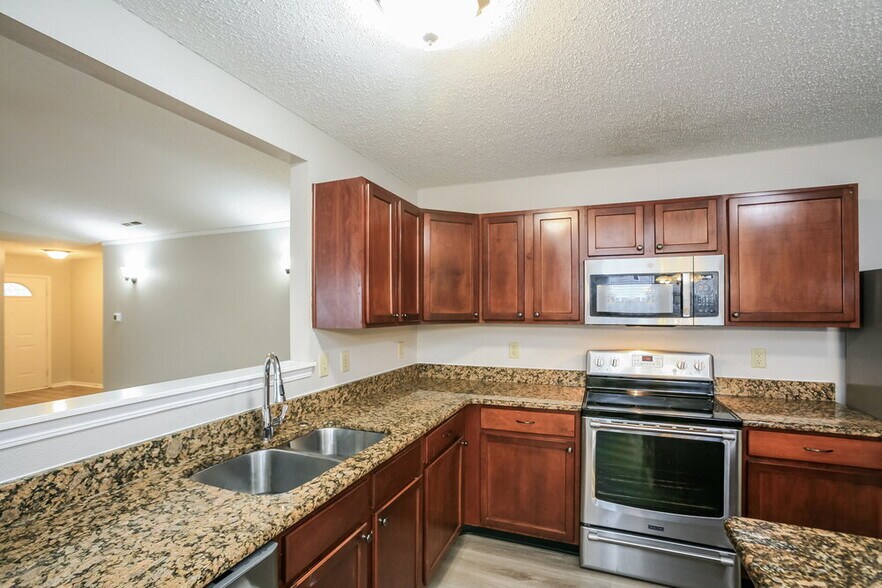 Building Photo - 14456 Orange Blossom Trail