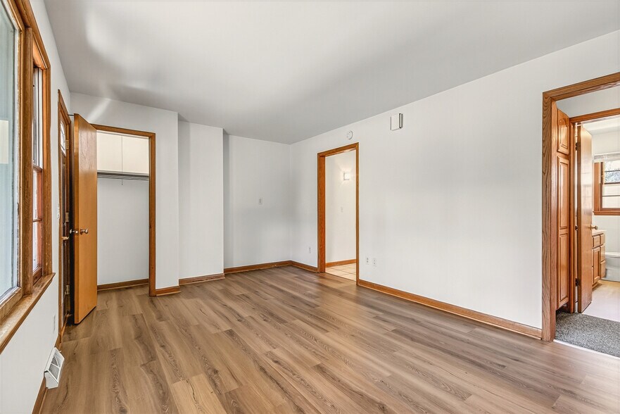 Building Photo - 4805 Camden Rd
