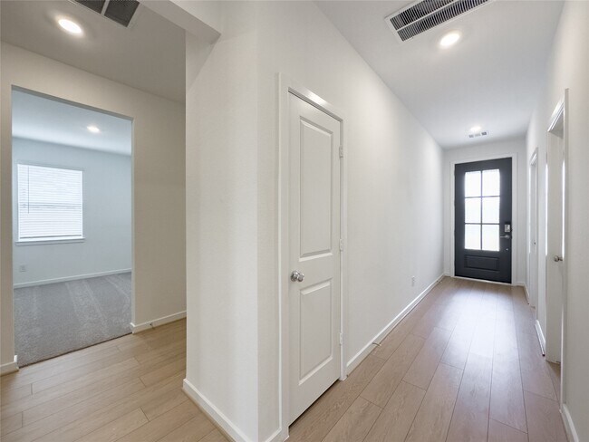 Building Photo - 9726 Ivy Manor Ct