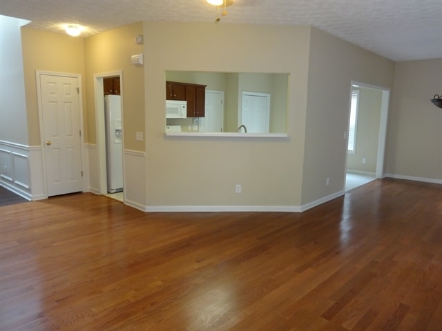 Building Photo - 3230 Sonata Ln