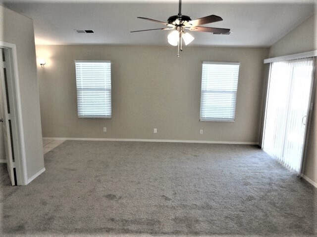 Building Photo - 736 Autumn Meadows Dr