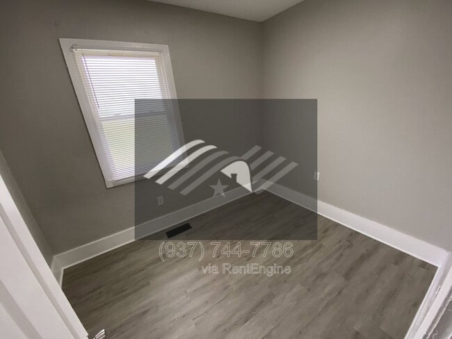 Building Photo - 4702 Bryant Ave