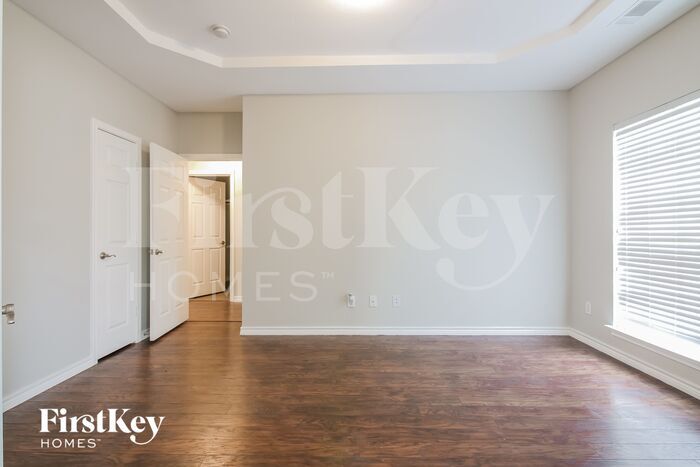 Building Photo - 611 Dover Heights Trail