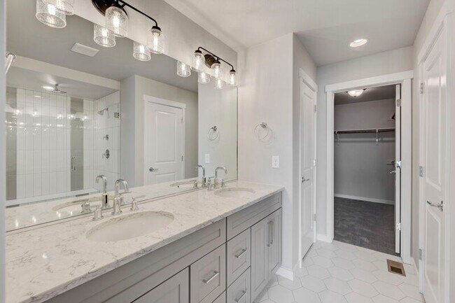 Building Photo - 8714 Vaunt Ct