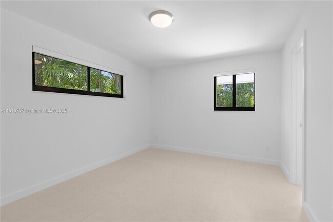 Building Photo - 7915 SW 166th St