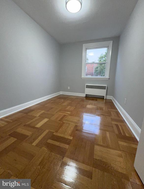 Building Photo - 928 Durard St