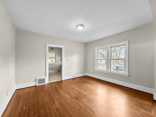 Building Photo - 3928 Upton Ave