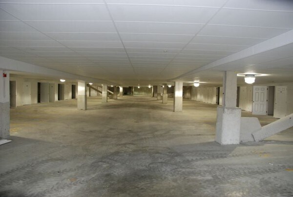 Building Photo - 120 Wyllis Ave