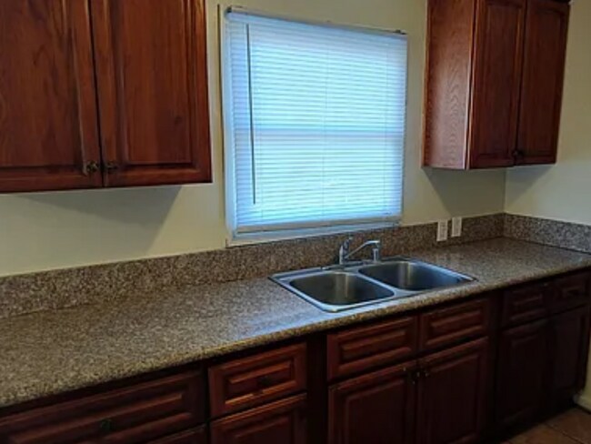 Building Photo - Charming 2-Bedroom Home in Desert Hot Springs - Just $1,800/month!