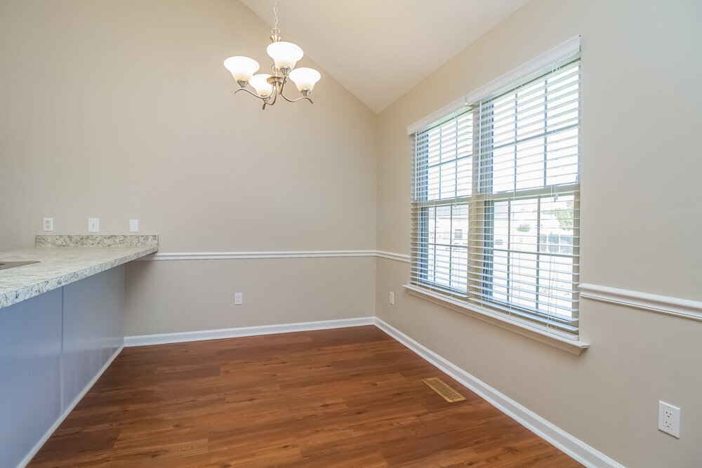 Building Photo - 1921 Pacific Pl