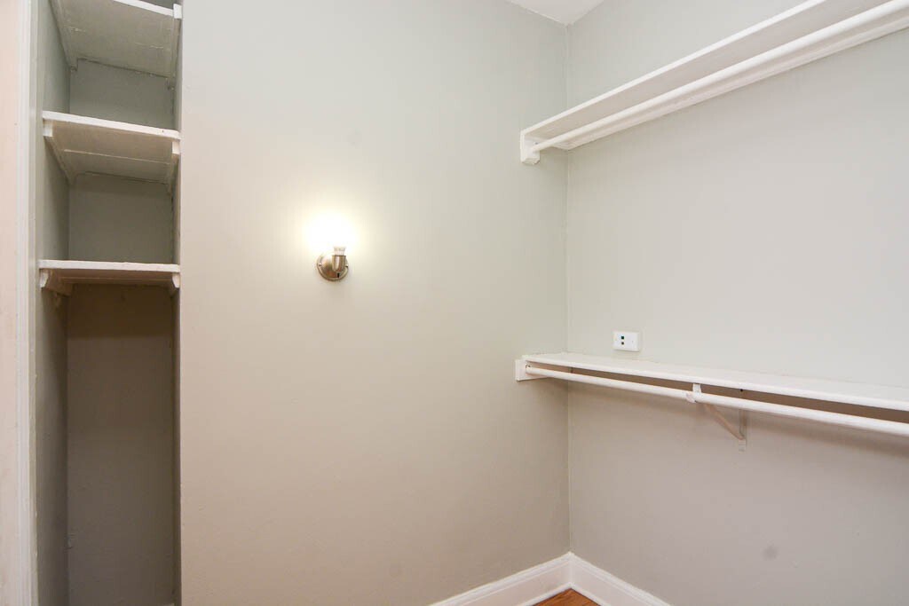 Building Photo - 3824 N Fremont