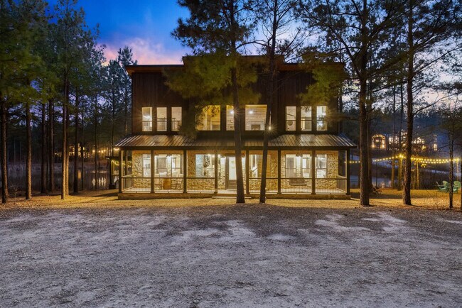 Building Photo - 222 Lost Creek Trl