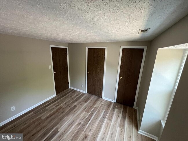 Building Photo - 41 Sweetfern Ct