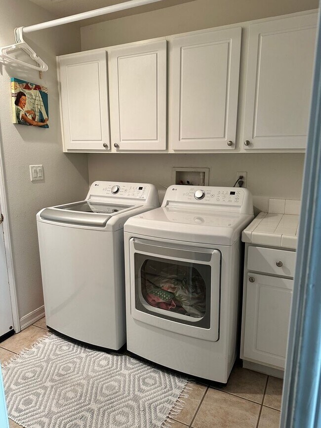 Building Photo - Ladera Ranch House for Lease 3 Bedroom 3.5...