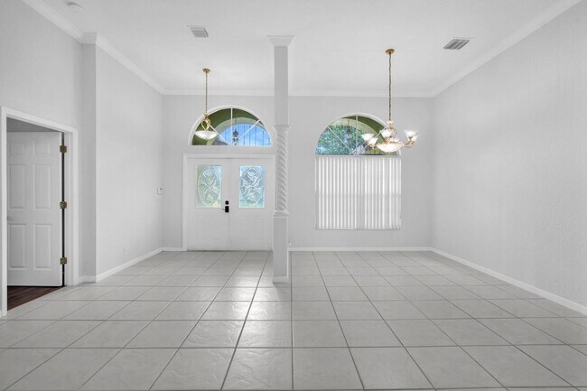 Building Photo - 4100 Temple St