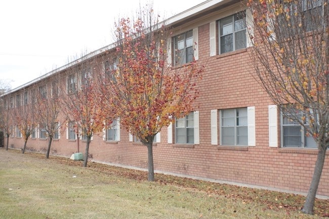 Primary Photo - Kent Street Apartments