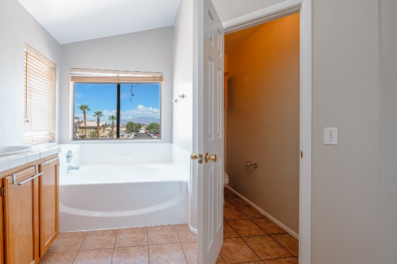 Building Photo - 8436 Orchard Ridge Ave