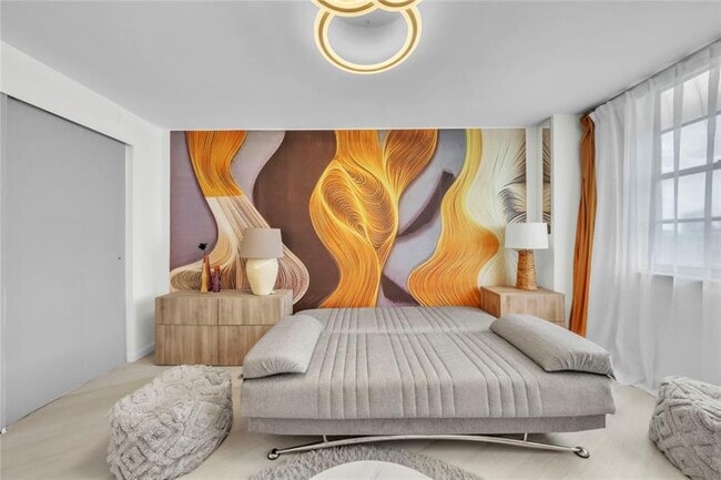 Building Photo - 250 174th St