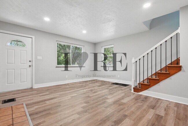 Building Photo - 316 A S Chase