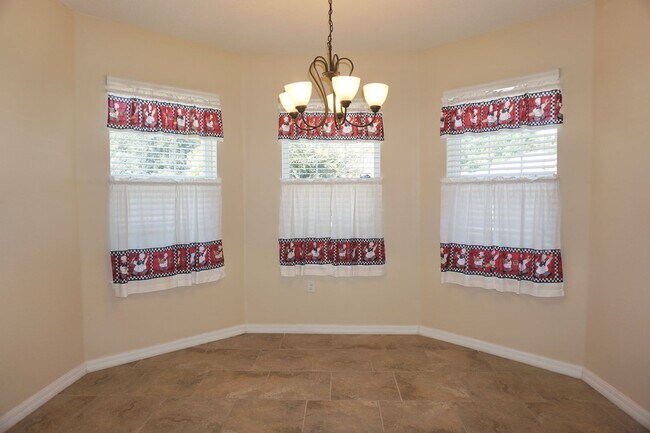 Building Photo - Corner Lot - Central Pointe (SW Winter Haven)